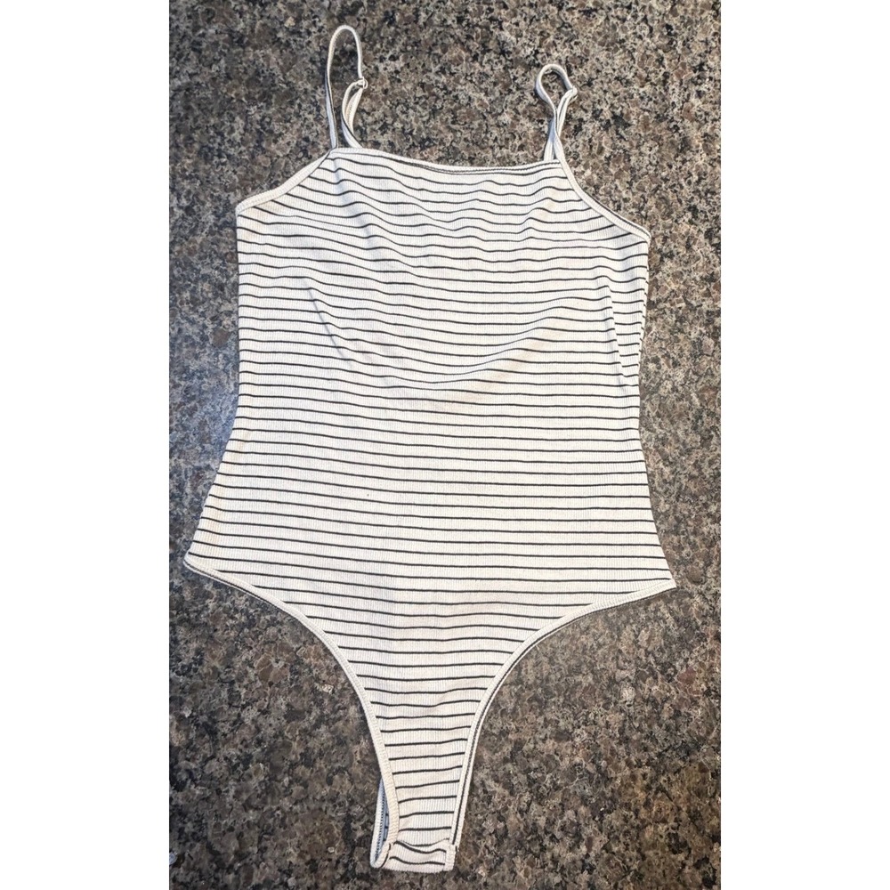 Colsie‎ Striped Ribbed Bodysuit White Black Spaghetti Strap Medium VN1042782